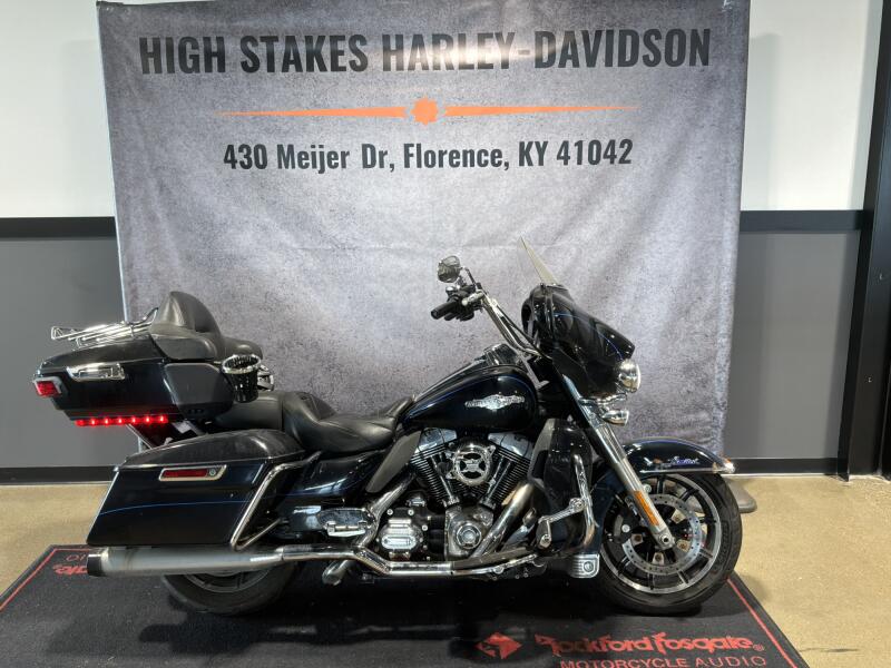 2015 Harley-Davidson® Ultra Limited Vivid Black