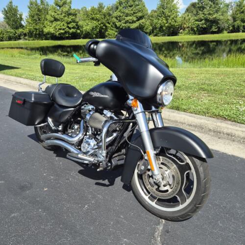 FLHX 2013 Street Glide® thumb 2