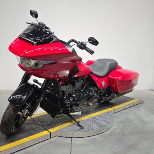 FLTRXSTSE 2025 CVO™ Road Glide™ ST thumb 2