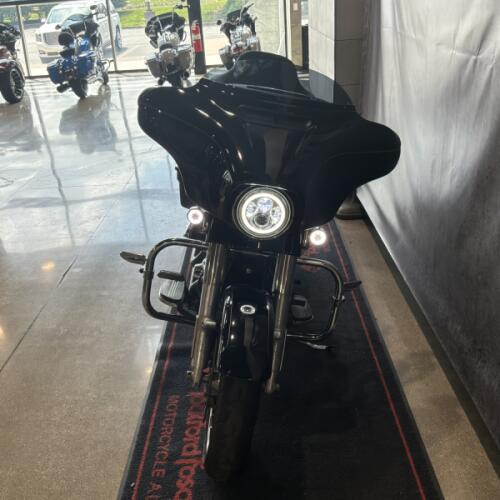 2016 Harley-Davidson® Street Glide® Special Vivid Black thumb 2