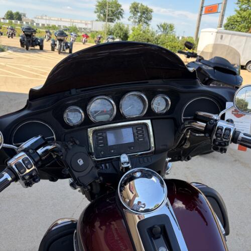 2014 Harley-Davidson® Electra Glide® Ultra Classic® Two-Tone Mysterious Red Sunglo/Blackened Cayenne thumb 0