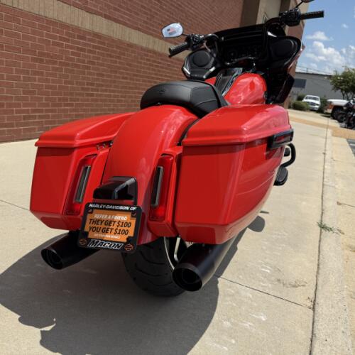 2026 Harley-Davidson® Road Glide® Blood Orange Black Trim thumb 0