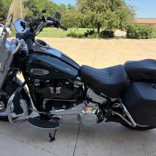 2024 Harley-Davidson® Heritage Classic Alpine Green thumb 1