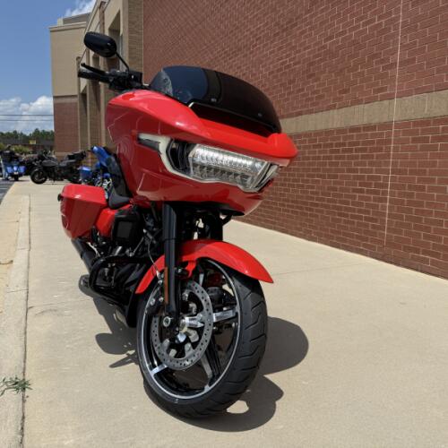 2026 Harley-Davidson® Road Glide® Blood Orange Black Trim thumb 2