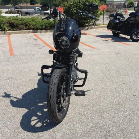 2016 Harley-Davidson® Iron 883™ Black Denim thumb 2