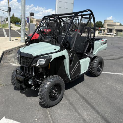 2026 Honda Pioneer 520 thumb 2
