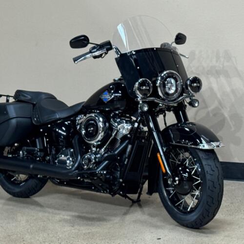 Harley-Davidson® Heritage Classic 2026 thumb 2