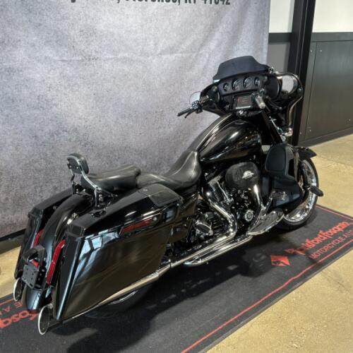 2015 Harley-Davidson® CVO™ Street Glide® Two-Tone Starfire Black/Gold Dust Flames thumb 1