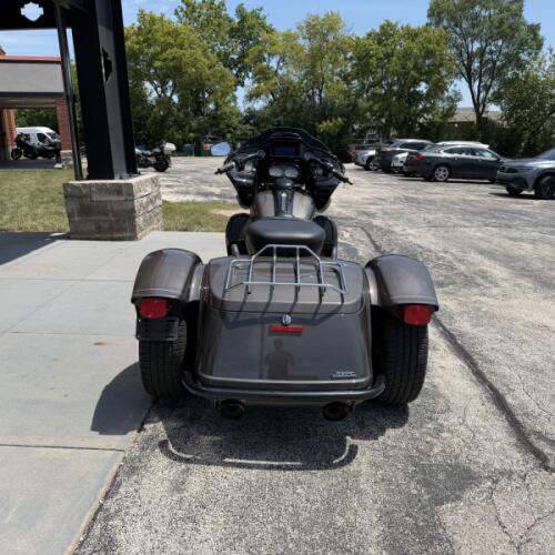 FLTRT 2023 Road Glide® 3 thumb 2