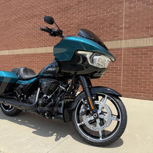 2026 Harley-Davidson® Road Glide® Teal Thunder / Vivid Black Black Trim thumb 3