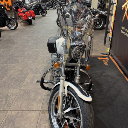2014 Harley-Davidson® SuperLow® 1200T B WHT/MDNTE PRL W/ PINSTRIP thumb 1