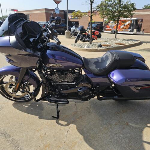 FLTRX 2026 Road Glide® thumb 0