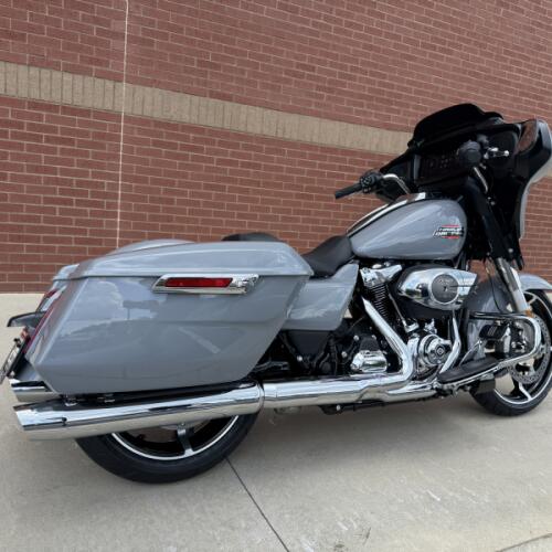 2026 Harley-Davidson® Street Glide® Dark Billiard Gray Chrome Solo thumb 1
