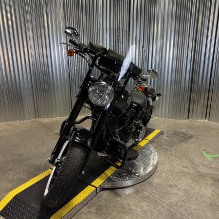 2015 Harley-Davidson® Softail Slim® Vivid Black thumb 1