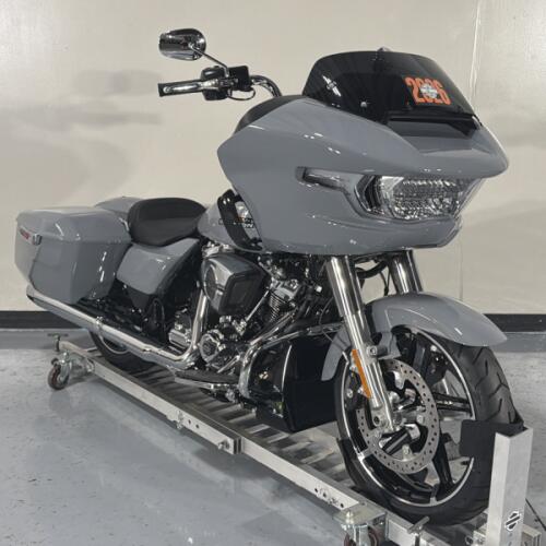 Harley-Davidson® Road Glide™ 2026 thumb 3