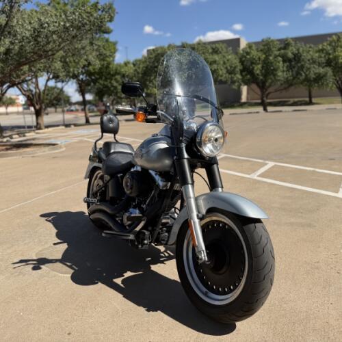 2011 Harley-Davidson® Fat Boy® Lo Brilliant Silver thumb 3