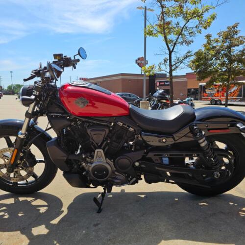 RH975 2023 Nightster™ thumb 0