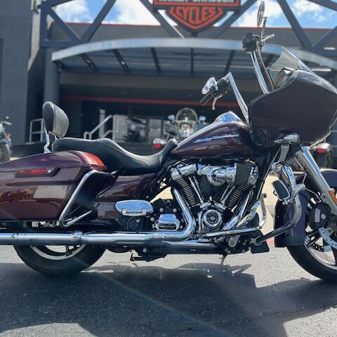 FLTRX 2019 Road Glide® thumb 0