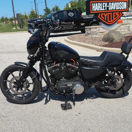 2016 Harley-Davidson® Iron 883™ Black Denim thumb 0