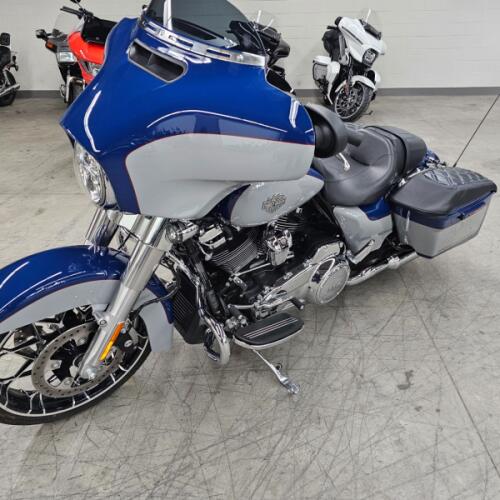 FLHXS 2023 Street Glide® Special thumb 1