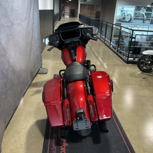 2025 Harley-Davidson® Street Glide® Brilliant Red thumb 0