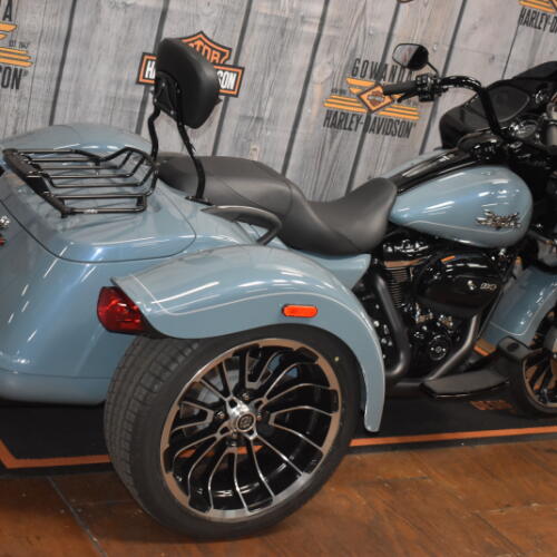 FLTRT 2024 Road Glide 3 thumb 2