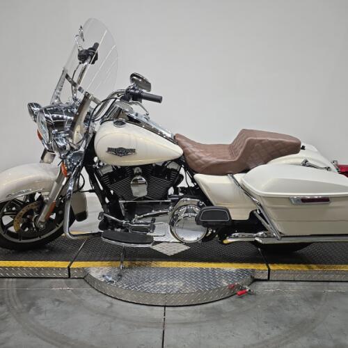 FLHR 2015 Road King® Classic thumb 1