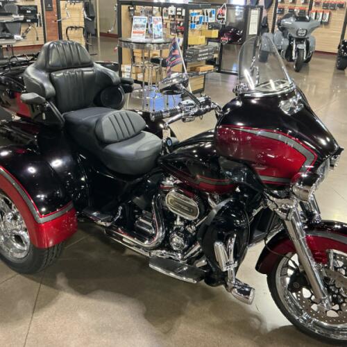 FLHTCUTG 2020 Tri Glide® Ultra thumb 3