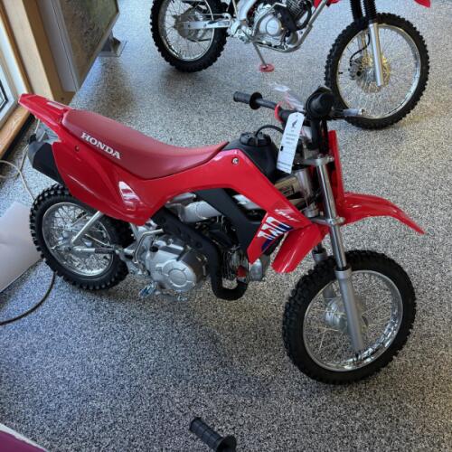 2026 Honda CRF110F thumb 2