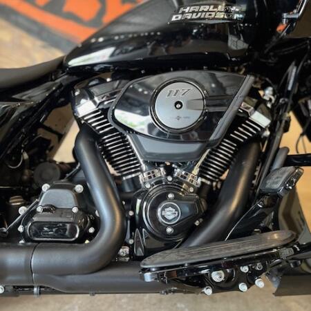 FLTRX 2026 Road Glide® thumb 0