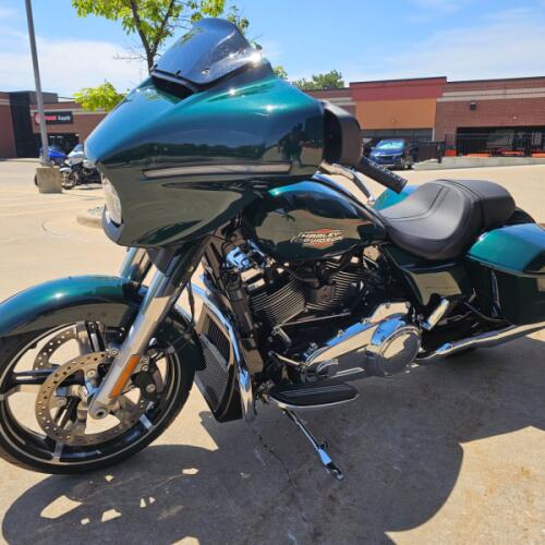 FLHX 2024 Street Glide® thumb 1