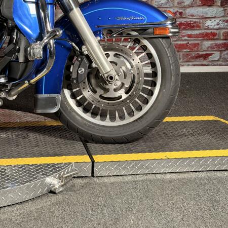 FLHTCU 2009 Electra Glide® Ultra Classic® thumb 1