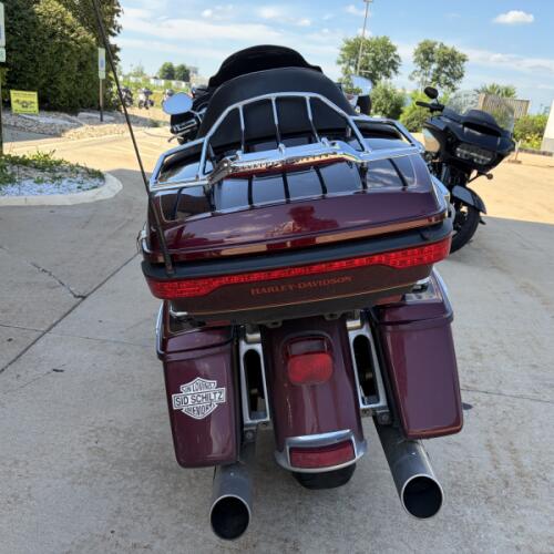 2014 Harley-Davidson® Electra Glide® Ultra Classic® Two-Tone Mysterious Red Sunglo/Blackened Cayenne thumb 2
