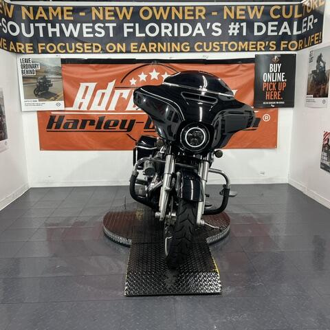 FLHXS 2014 Street Glide® Special thumb 2
