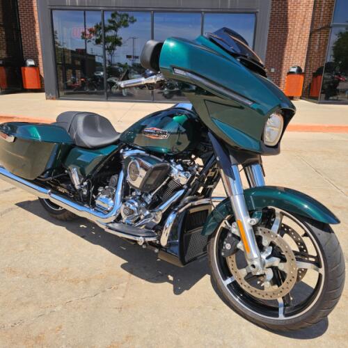 FLHX 2024 Street Glide® thumb 3