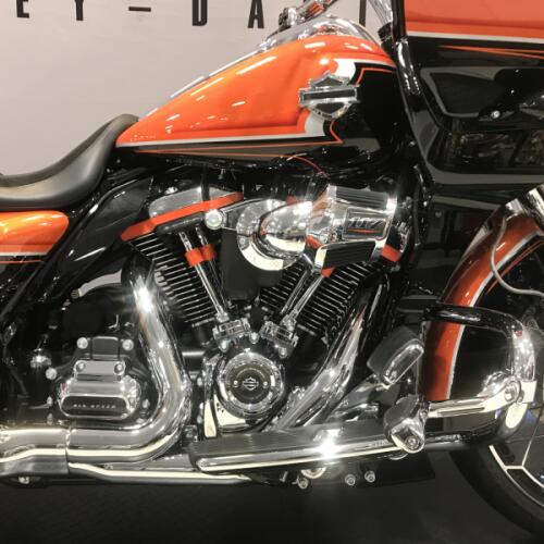 Harley-Davidson® CVO™ Road Glide® 2022 thumb 0