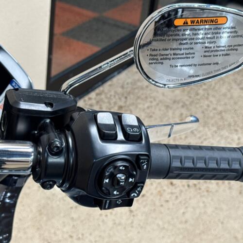 Harley-Davidson® Road Glide™ 2026 thumb 3