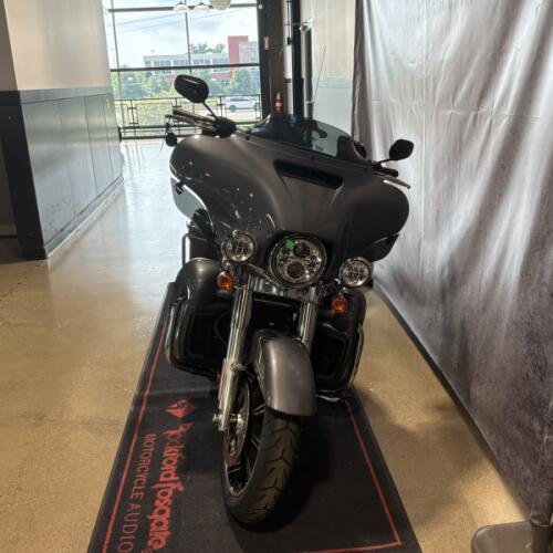 2022 Harley-Davidson® Ultra Limited Gauntlet Gray Metallic FLHTK thumb 2