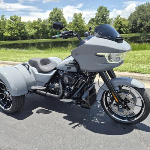 FLTRT 2026 Road Glide 3 thumb 2