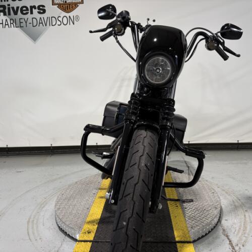 2019 Harley-Davidson® Iron 1200™ Vivid Black thumb 1