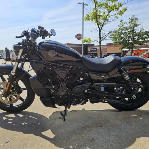 RH975 2026 Nightster® thumb 0