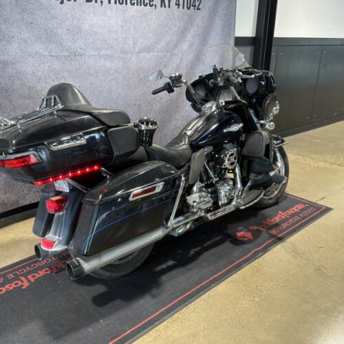 2015 Harley-Davidson® Ultra Limited Vivid Black thumb 1