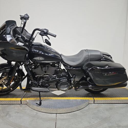 FLTRX 2025 Road Glide™ thumb 1