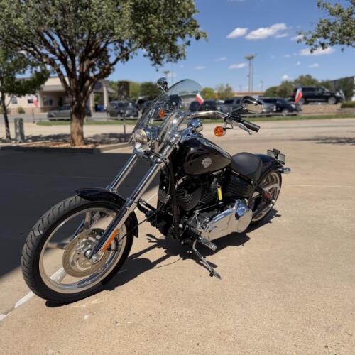 2008 Harley-Davidson® Softail® Rocker™ C Vivid Black thumb 1