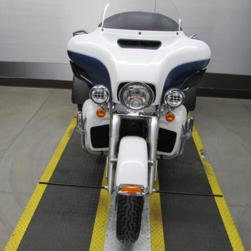 FLHTCUTG 2015 Tri Glide® Ultra thumb 2