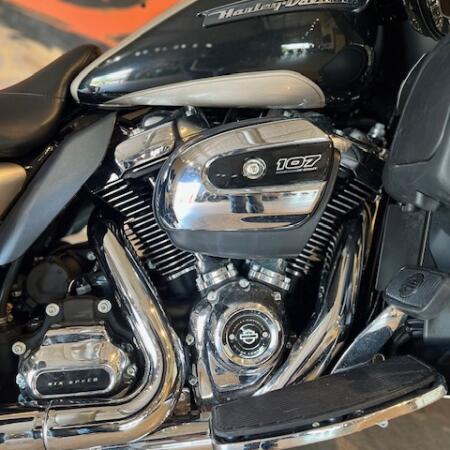 FLTRU 2018 Road Glide® Ultra thumb 0