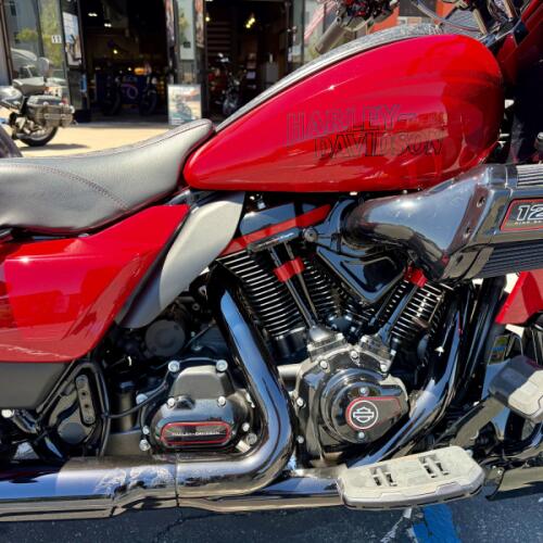 2025 Harley-Davidson CVO Road Glide ST thumb 1