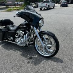 2009 Harley-Davidson® Street Glide® BLACK thumb 2