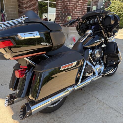 2020 Harley-Davidson® Ultra Limited Vivid Black thumb 1