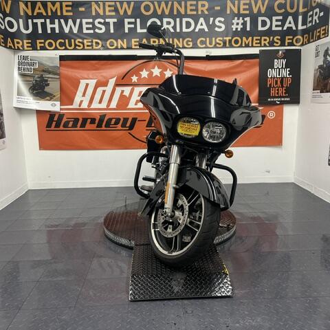 FLTRX 2013 Road Glide® Custom thumb 2